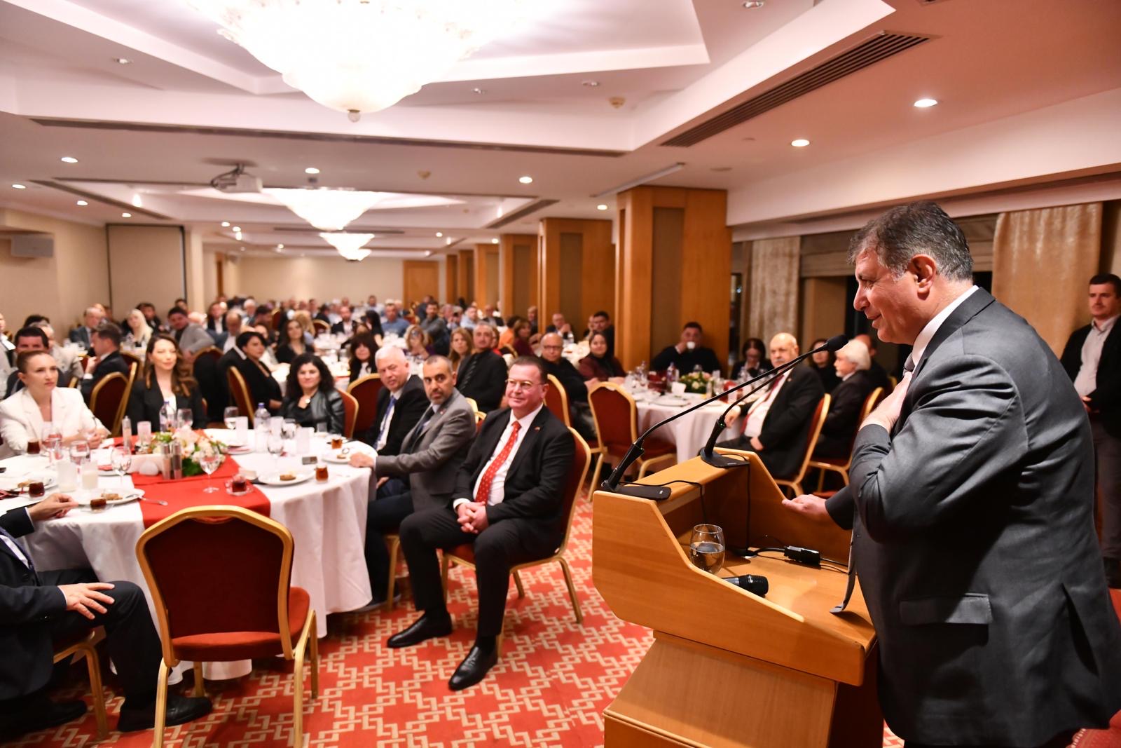 Başkan Cemil Tugay: Eşit ve adil hizmet sözü veriyorum