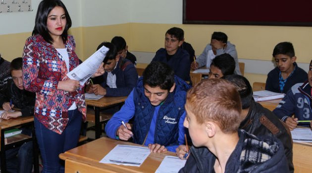 14 bin öğretmen alınacak