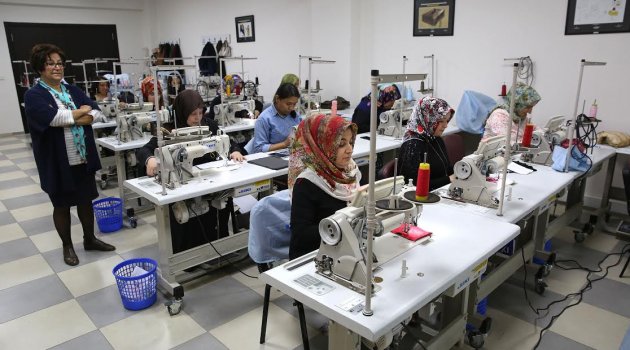 2 aylık kursla ömürlük meslek ediniyorlar
