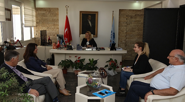 Konsolos Papoulia ile Başkan Uyar, Urlalı kadınlar için proje yapacak