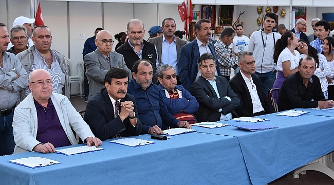 Narlıdere’de Çiçekler yarıştı, vatandaş kapıştı