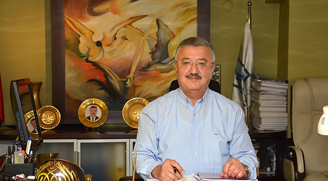 Nasır'dan yeni yönetmelikle ilgili müteahhitlere çağrı