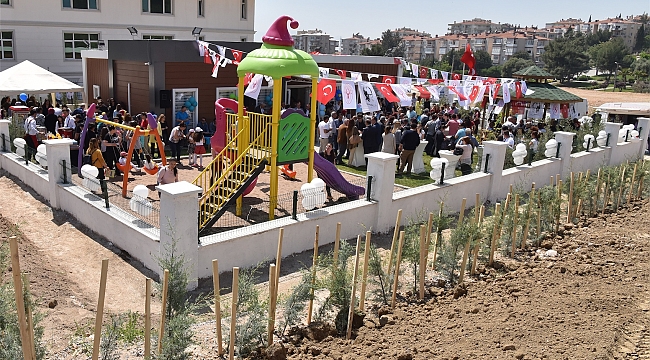 Bornova Belediyesi ilçenin 45 mahallesinde proje ve hizmetler üretiyor