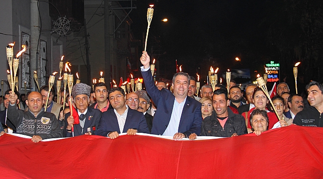 Buca’da 7’den 77’ye Cumhuriyet coşkusu