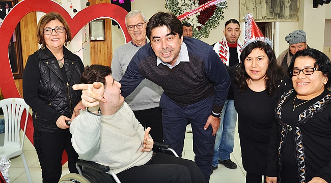 FOÇA’DA ERKEN YENİ YIL SEVİNCİ