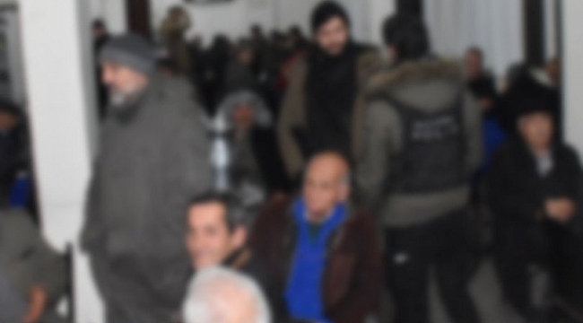 Kadınlar ihbar etti, eşlerinin tombala oynadığı kahveler kapatıldı