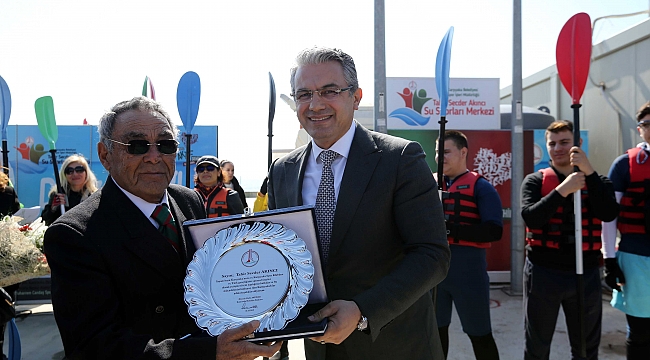 Karşıyaka’dan ‘Secder Akıncı’ya vefa