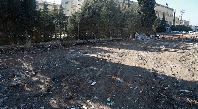 Bornova Belediyesi’nden kaçak moloz dökümlerine suçüstü