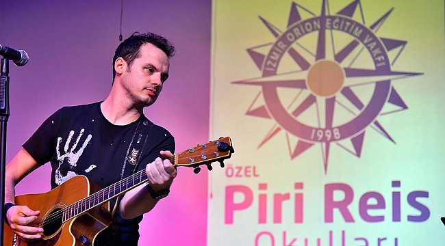 Piri Reis’te yıldız geçidi