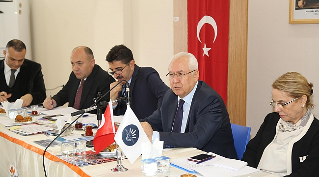 Karabağlar Belediyesi muhtarları dinliyor!