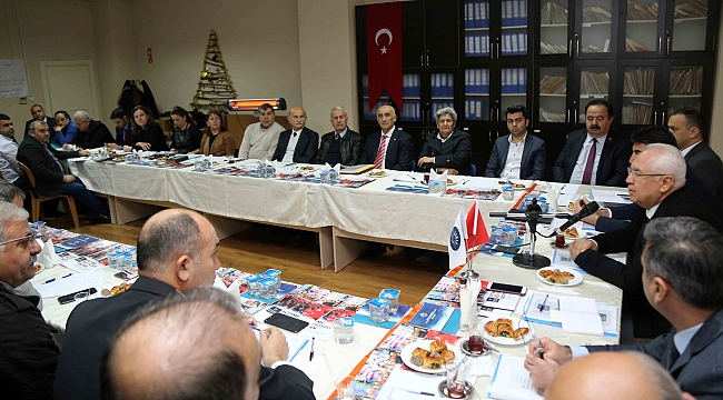 Karabağlar’da muhtar toplantıları sürüyor