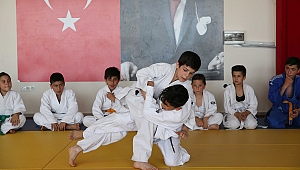 Karşıyaka’da geleceğin judocuları yetişiyor
