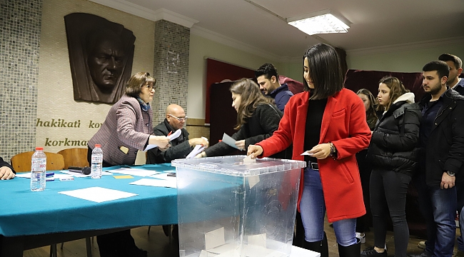 Menderes’te Gençler ve Kadınlar Başkanını Seçti