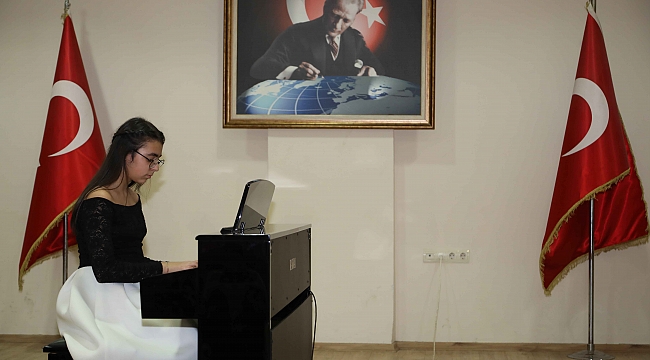 Bayraklı'da piyano resitali
