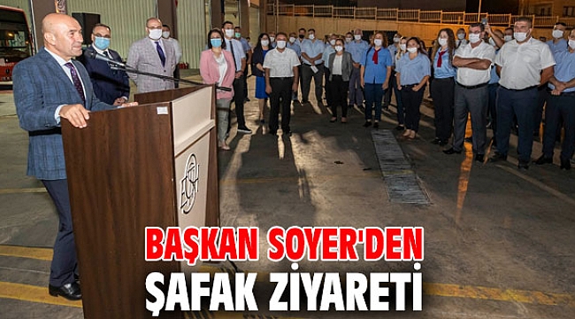 Saat 05.00'de ESHOT şoförleri ile bayramlaştı