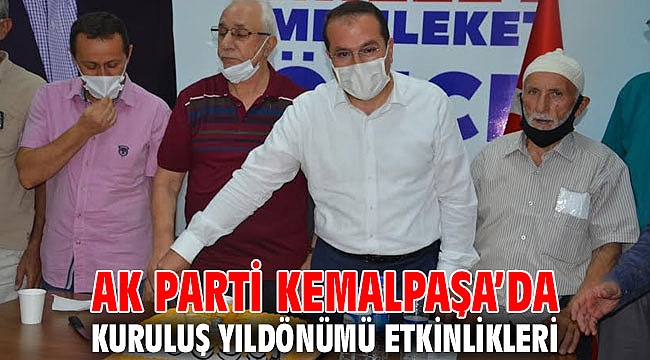 19’uncu kuruluş yıldönümü pastasını kurucular kesti