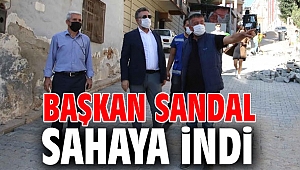 Başkan Sandal sahaya indi