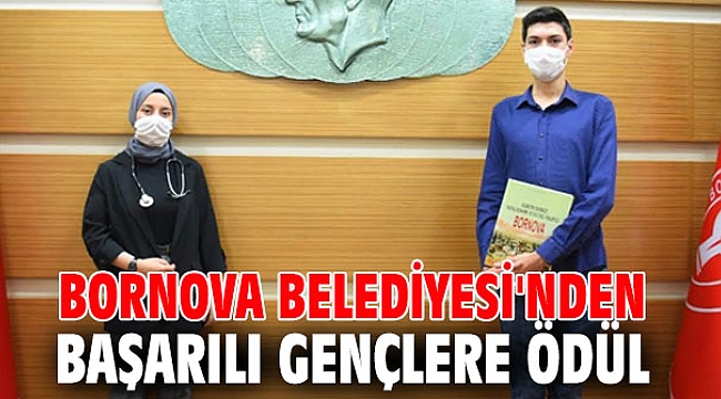Bornova Belediyesi'nden başarılı gençlere ödül