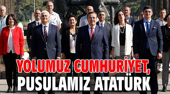 Yolumuz Cumhuriyet, Pusulamız Atatürk
