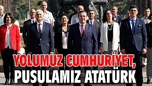 Yolumuz Cumhuriyet, Pusulamız Atatürk
