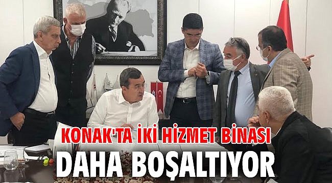 Konak'ta iki hizmet binası daha boşaltıyor