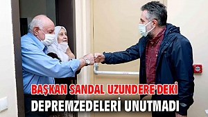 Başkan Sandal Uzundere'deki depremzedeleri unutmadı