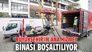 Büyükşehir'in Ana Hizmet Binası boşaltılıyor