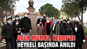 Uğur Mumcu, Çeşme'de, heykeli başında anıldı