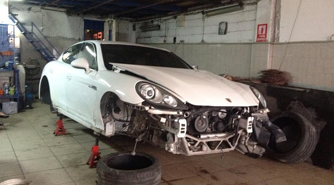 Abdülhalık Tan, 11 yaşında tamirciliğe başladı, şimdi Lamborghini tamir ediyor