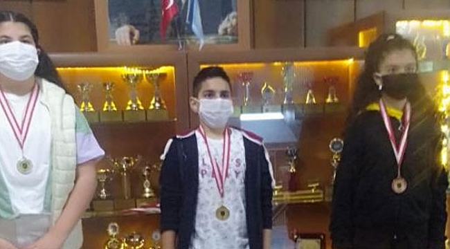Öğretmen Latife Demirtaş’tan 23 Nisan için online bilgi yarışması sonuçlandı