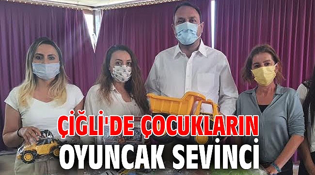 Çiğli'de çocukların oyuncak sevinci
