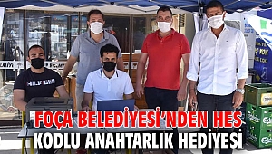 Foça Belediyesi’nden HES kodlu anahtarlık hediyesi