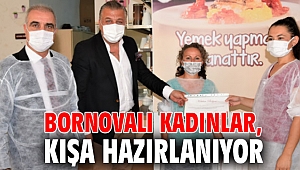 Bornovalı kadınlar, kışa hazırlanıyor