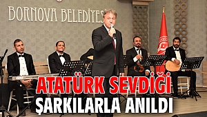 Atatürk sevdiği şarkılarla anıldı