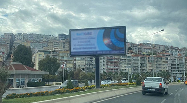 İzmir'de kent estetiği bozuldu