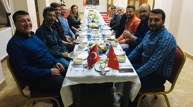 AK Parti İzmir Ramazan’da çalışmalarını sürdürüyor!