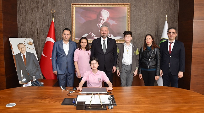 MENEMEN’İN 23 NİSAN BAŞKANI ESMA YILDIRIM: “MENEMEN’DE DAHA ÇOK PARK YAPILSIN”
