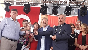 14. Altın Saat Kulesi Ödülü Tunç Soyer’in