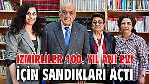 İzmirliler 100. Yıl Anı Evi için sandıkları açtı
