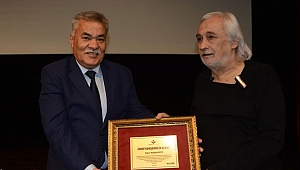 Müjdat Gezen 62.sanat yılını Torbalı’da kutladı