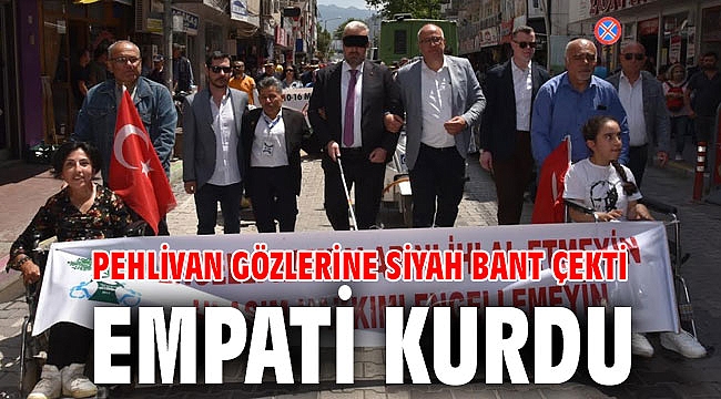 PEHLİVAN GÖZLERİNE SİYAH BANT ÇEKTİ, EMPATİ KURDU