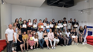 EFES ROTARY’DEN KENTİN İZ’İ GENÇLİK FORUMU
