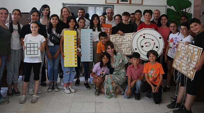 Selçuk 80. Yıl Çamlık Ortaokulu'nda Zekâ Oyunları Sınıfı