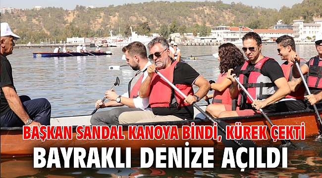 Bayraklı denize açıldı