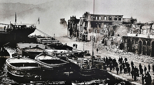 “Büyük İzmir Yangını 1922” fotoğraf sergisi açıldı