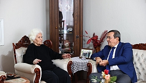 Başkan Batur: Öğretmenlerimize borcumuzu ödeyemeyiz