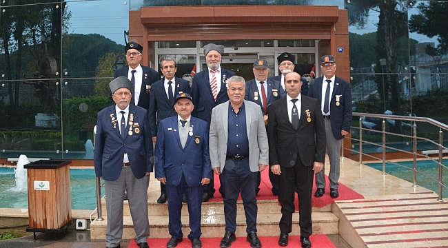 Gazilerden Başkan Tekin’e teşekkür ziyareti