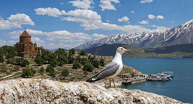 Akdamar Adası'nı ilk 5 ayda 50 bin turist ziyaret etti