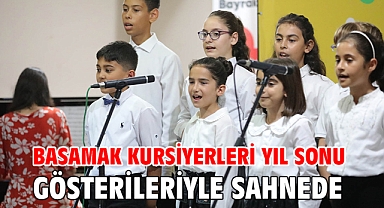 BASAMAK kursiyerleri yıl sonu gösterileriyle sahnede