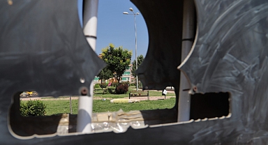 Parkta üzücü görüntüler: Şehir magandaları yine zarar verdi